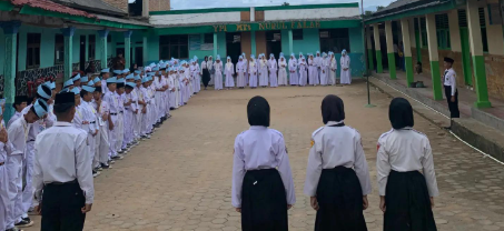 Apel Pagi Anggota Paskibra